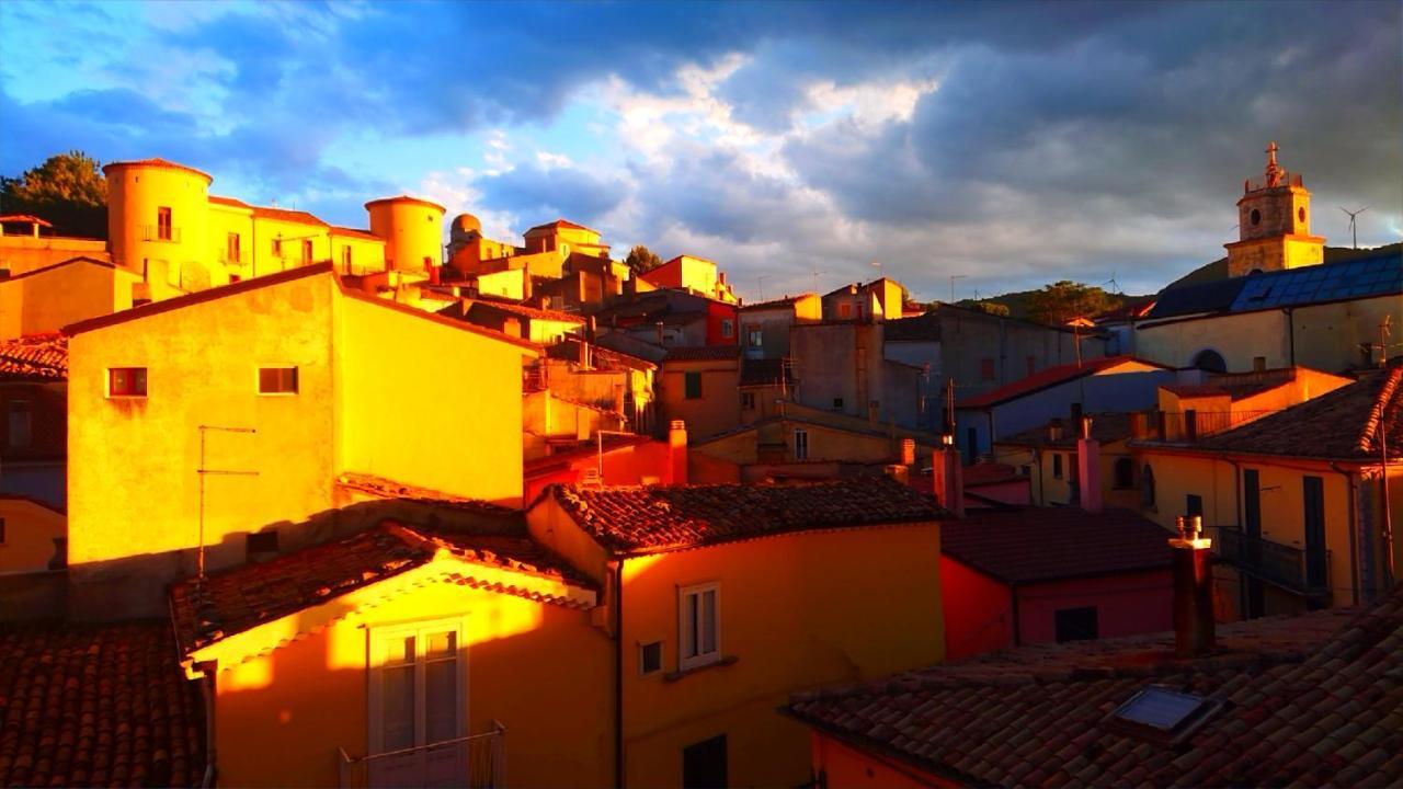 Casa Vacanze Piazza Apartment 2 Sant'Andrea di Conza Bagian luar foto